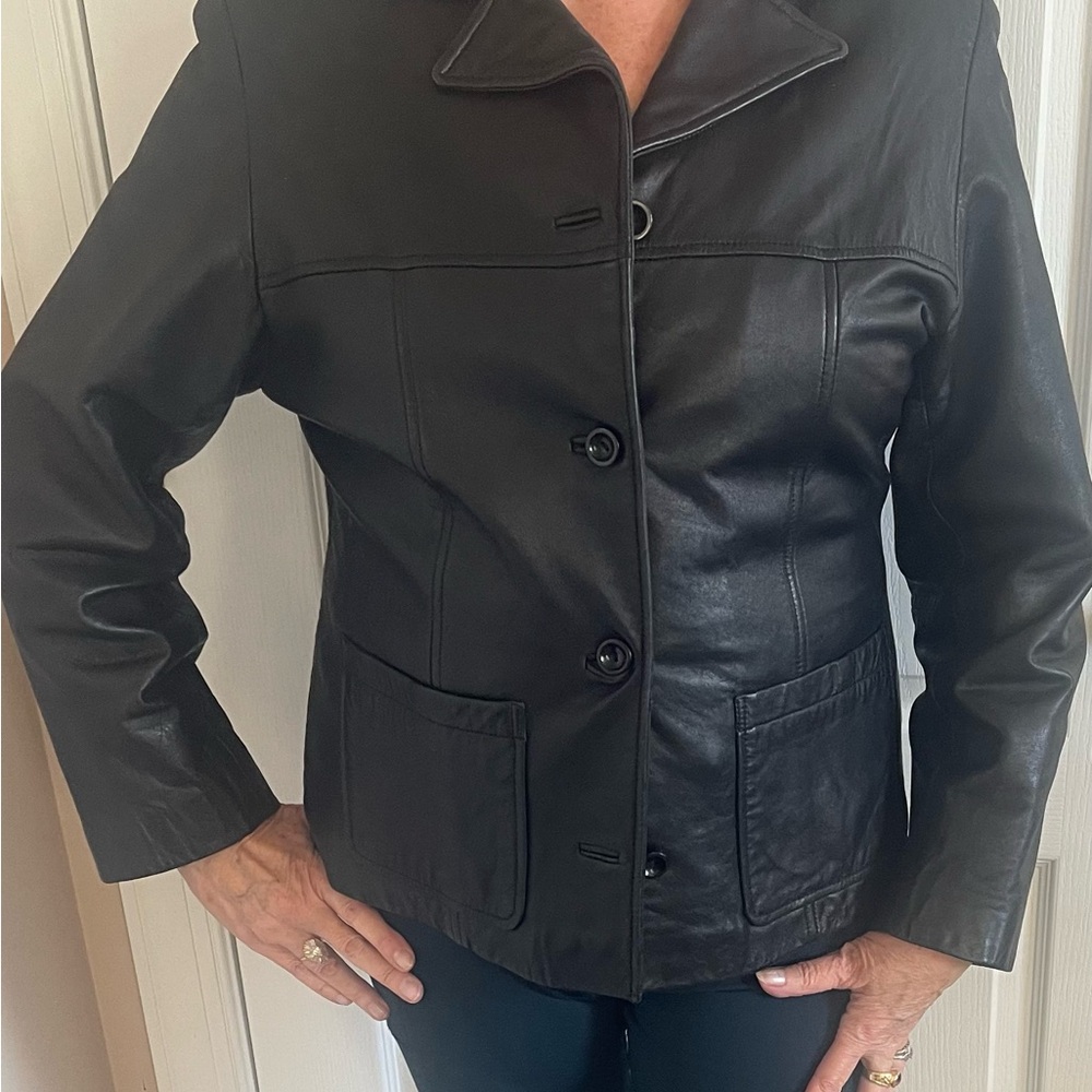 Jones of New York Vintage Leather Blazer
Beautiful soft buttery